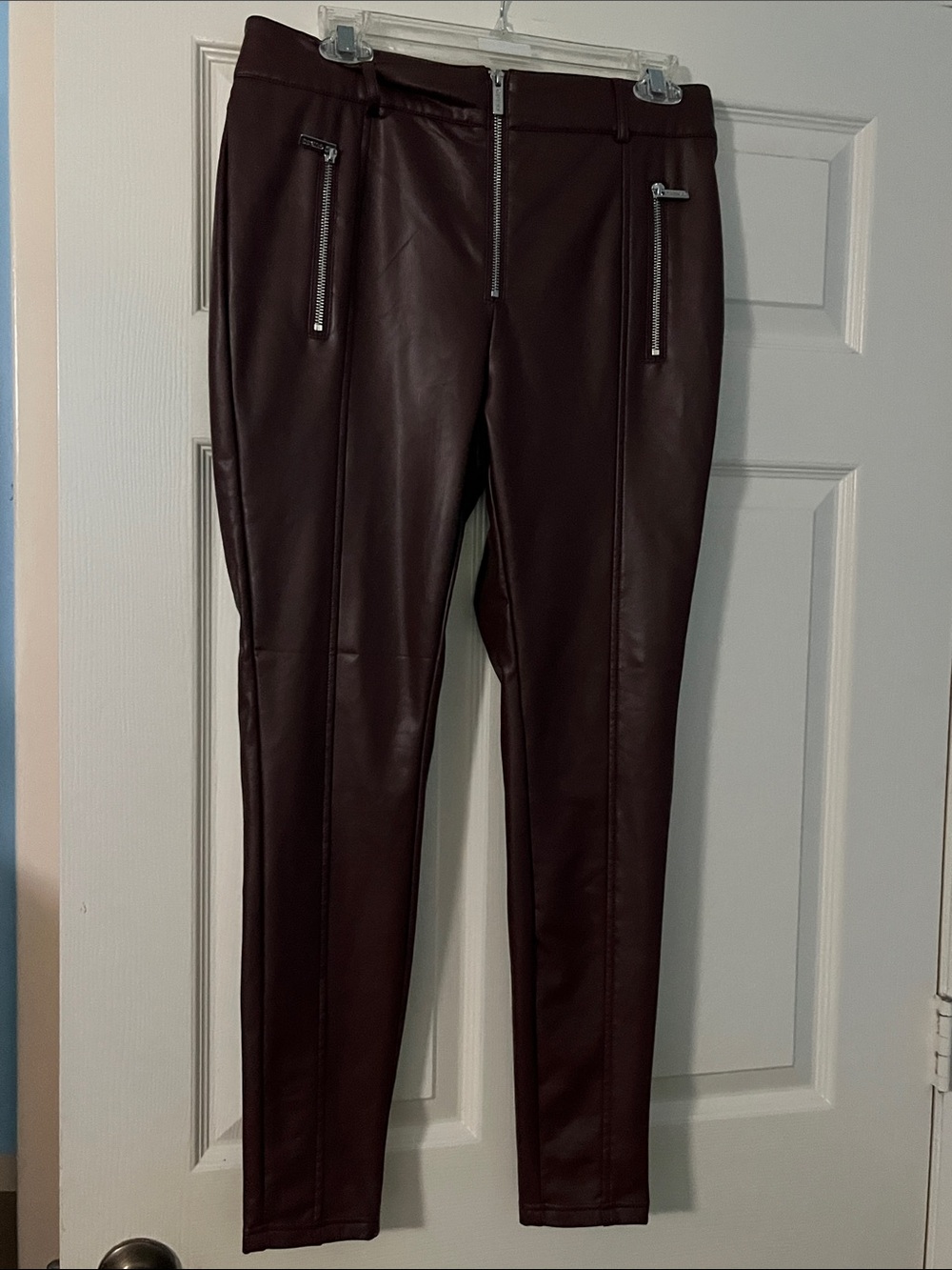 NWOT Guess faux leather zip pants